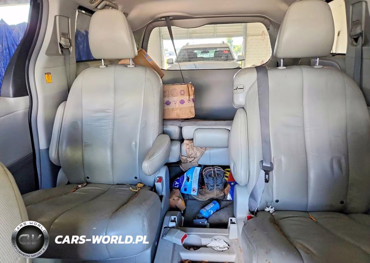 2011 Toyota Sienna Xle 8-Passenger VIN:5TDYK3DC3BS100810 - 10