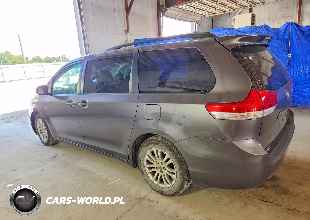 2011 Toyota Sienna Xle 8-Passenger VIN:5TDYK3DC3BS100810 - 2
