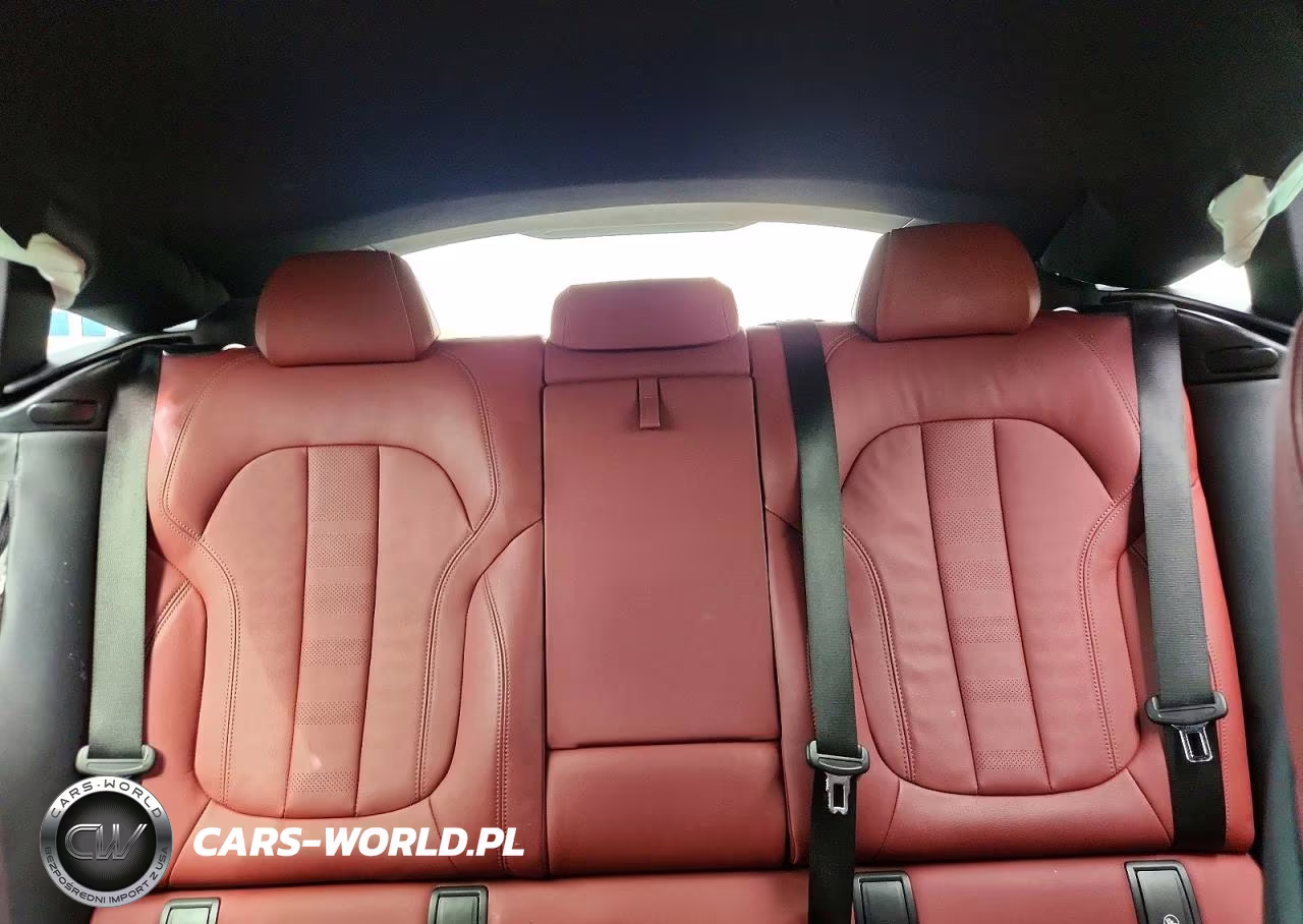 2022 BMW X6 xDrive40I VIN:5UXCY6C04N9M08216 - 10