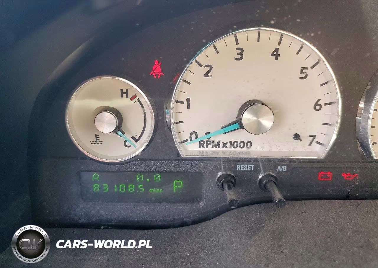 2004 Ford Thunderbird VIN:1FAHP60A84Y102508 - 9