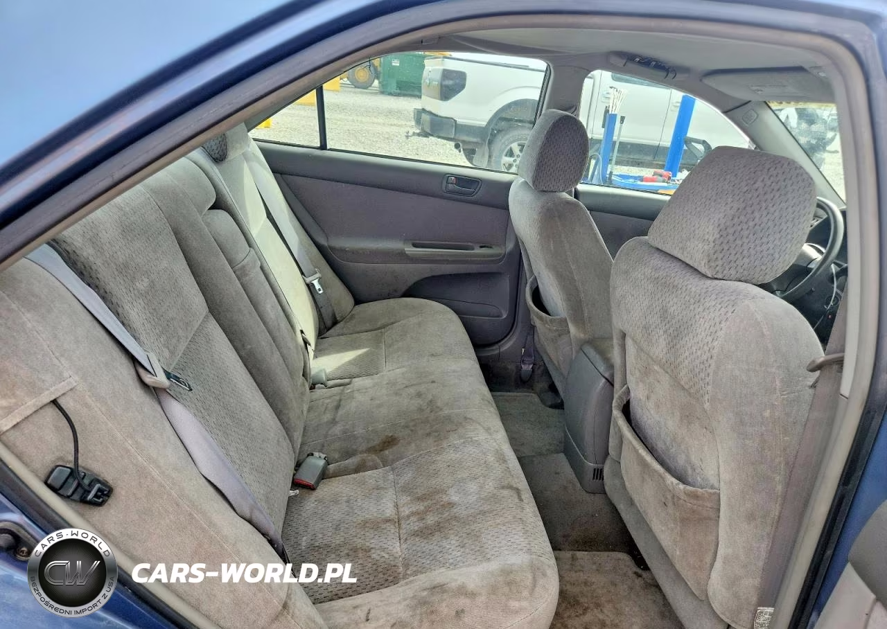 2004 Toyota Camry Le VIN:4T1BE30K84U925486 - 10