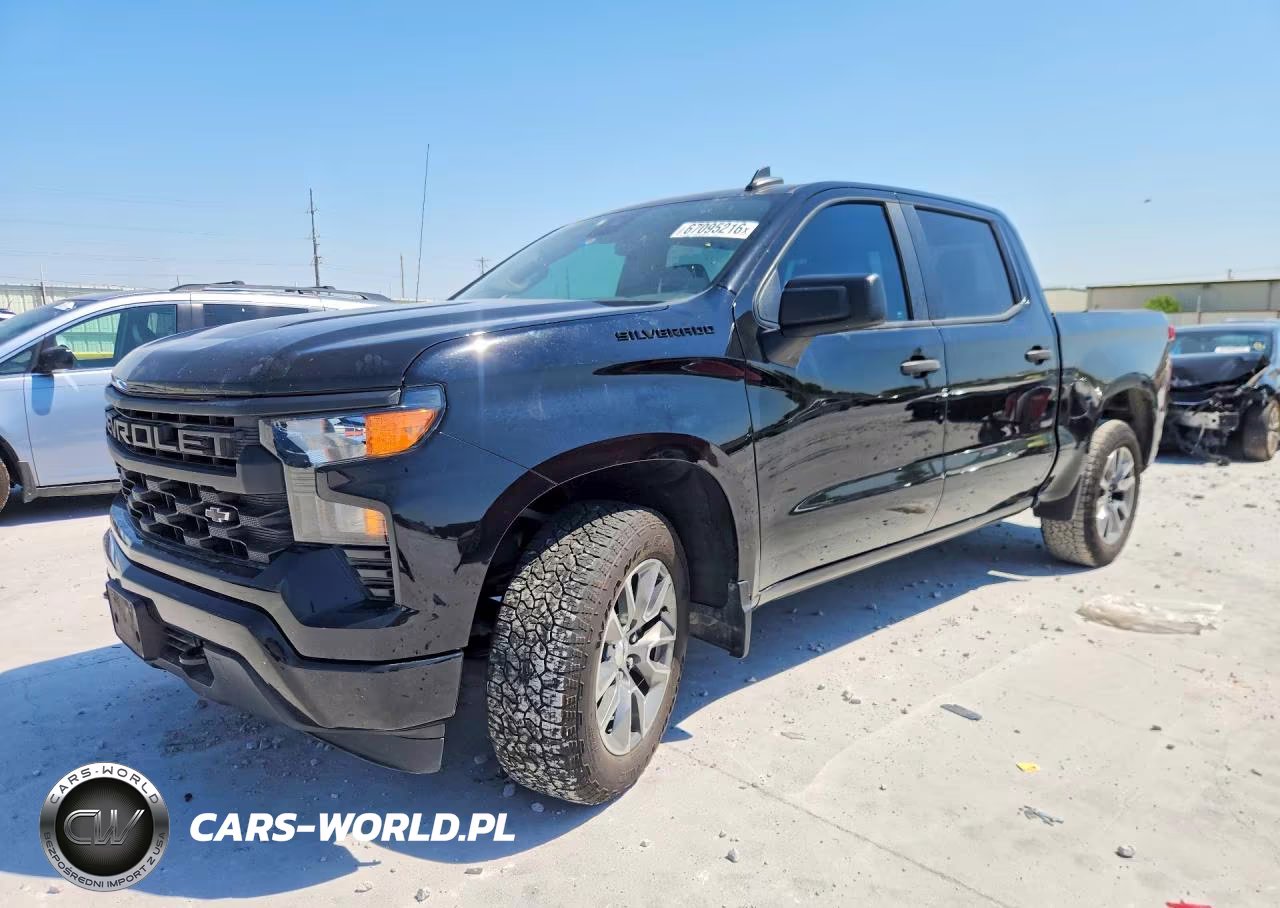 2022 Chevrolet Silverado C1500 Custom
