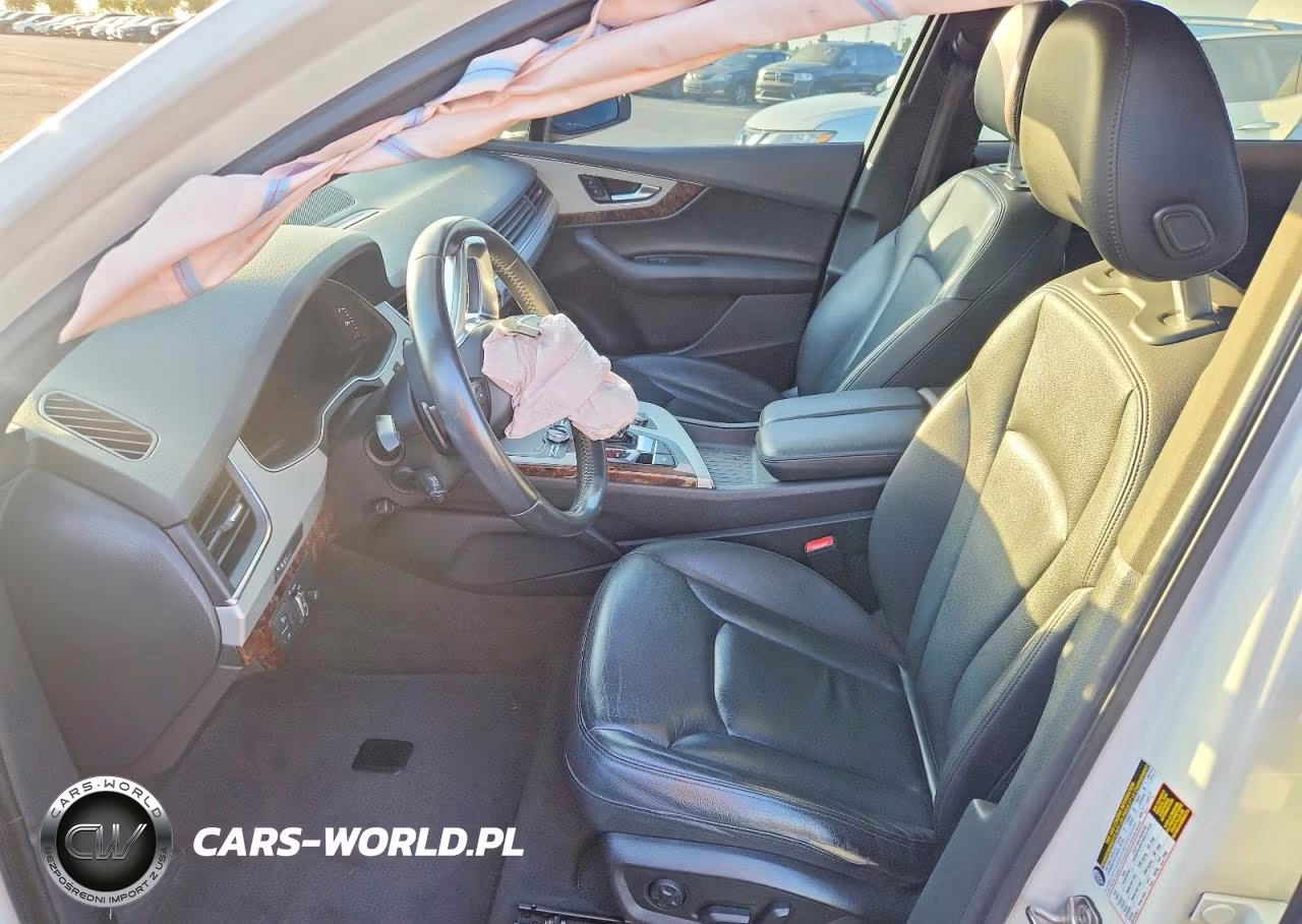 2019 Audi Q7 Premium Plus VIN:WA1LHAF71KD038410 - 7
