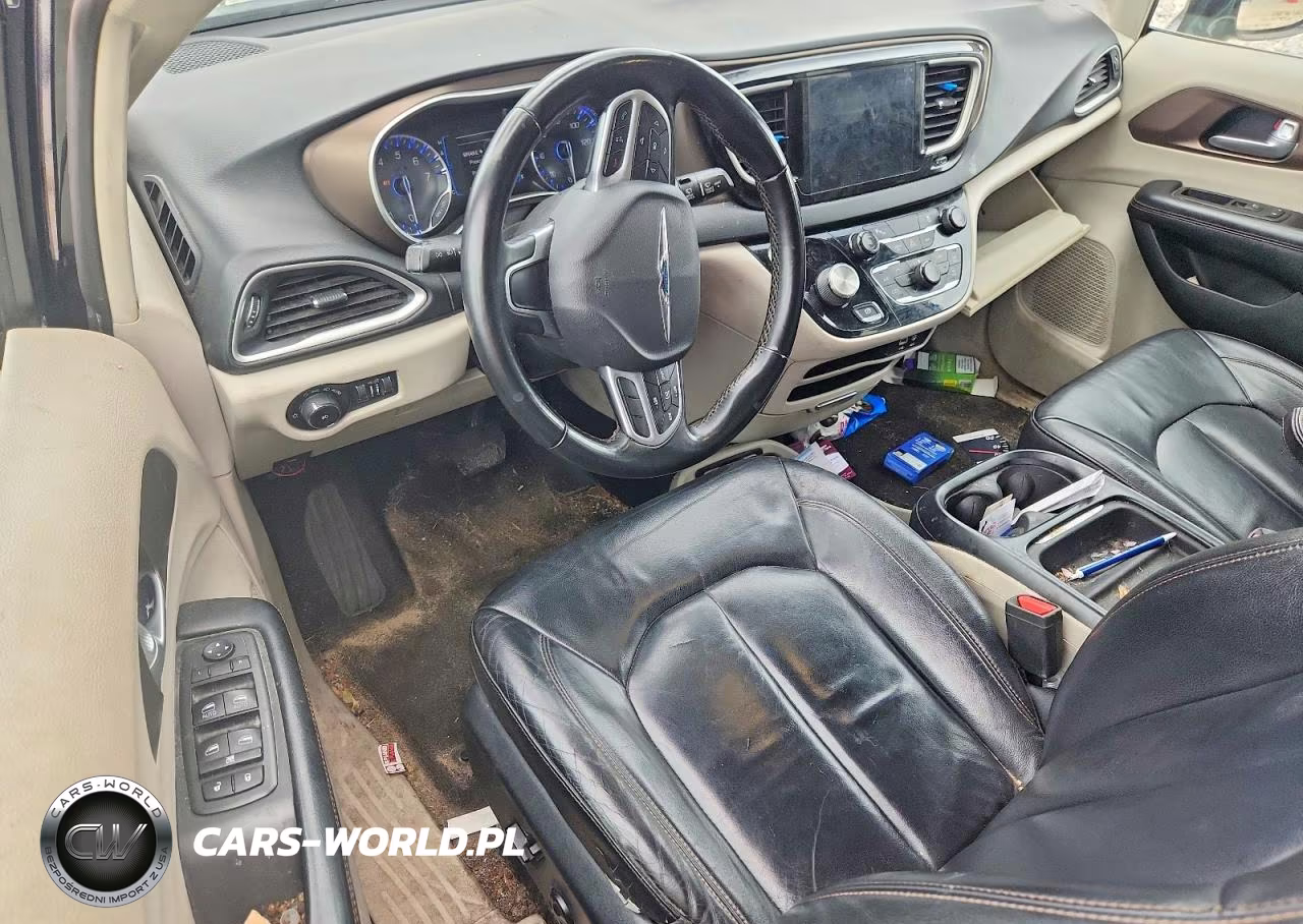 2017 Chrysler Pacifica Touring L VIN:2C4RC1BG1HR670771 - 8