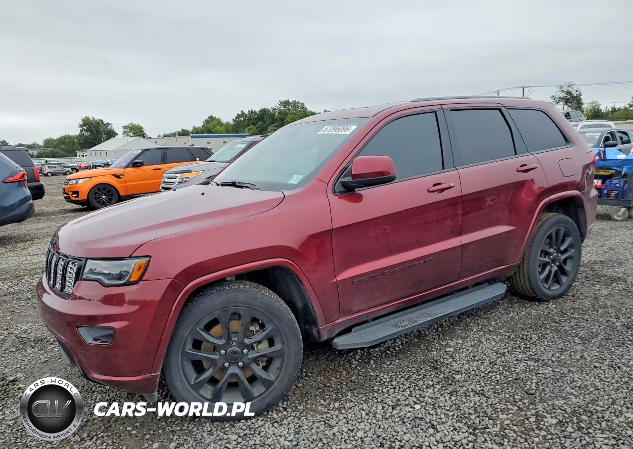 2022 Jeep Grand Cherokee Laredo E – zdjęcie 1 z 14