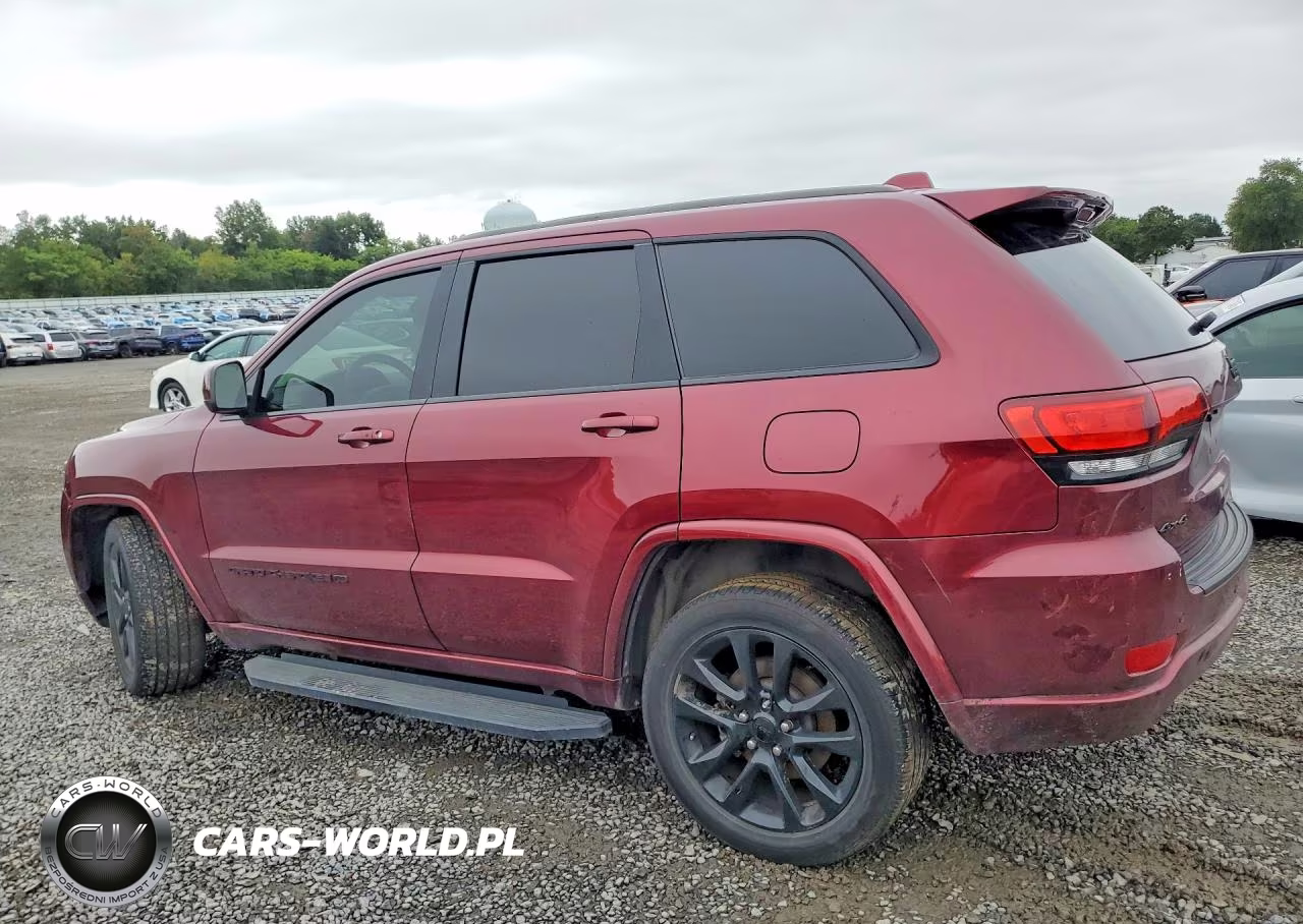 2022 Jeep Grand Cherokee Laredo E VIN:1C4RJFAG7NC141012 - 2
