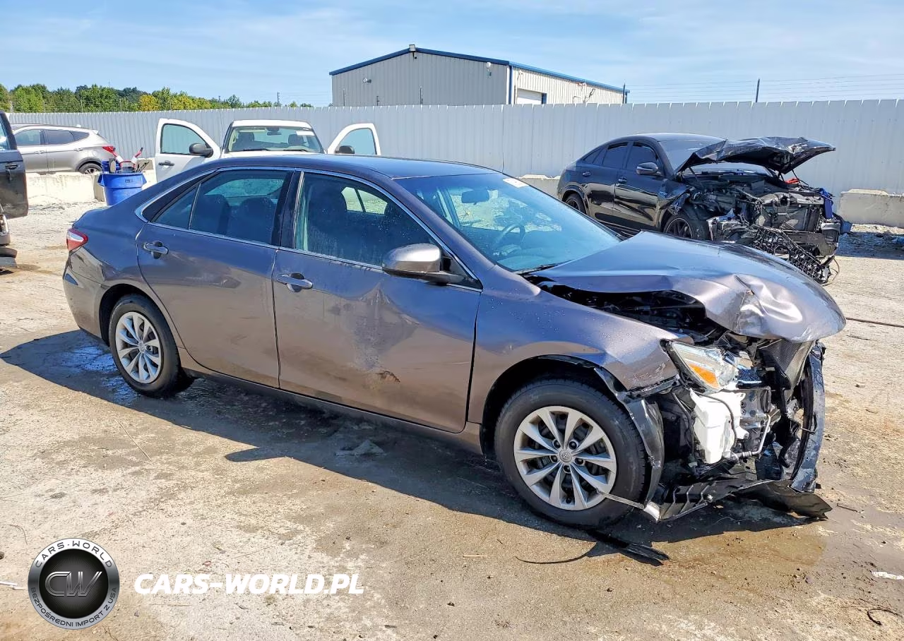 2017 Toyota Camry Le VIN:4T1BF1FK4HU444195 - 4