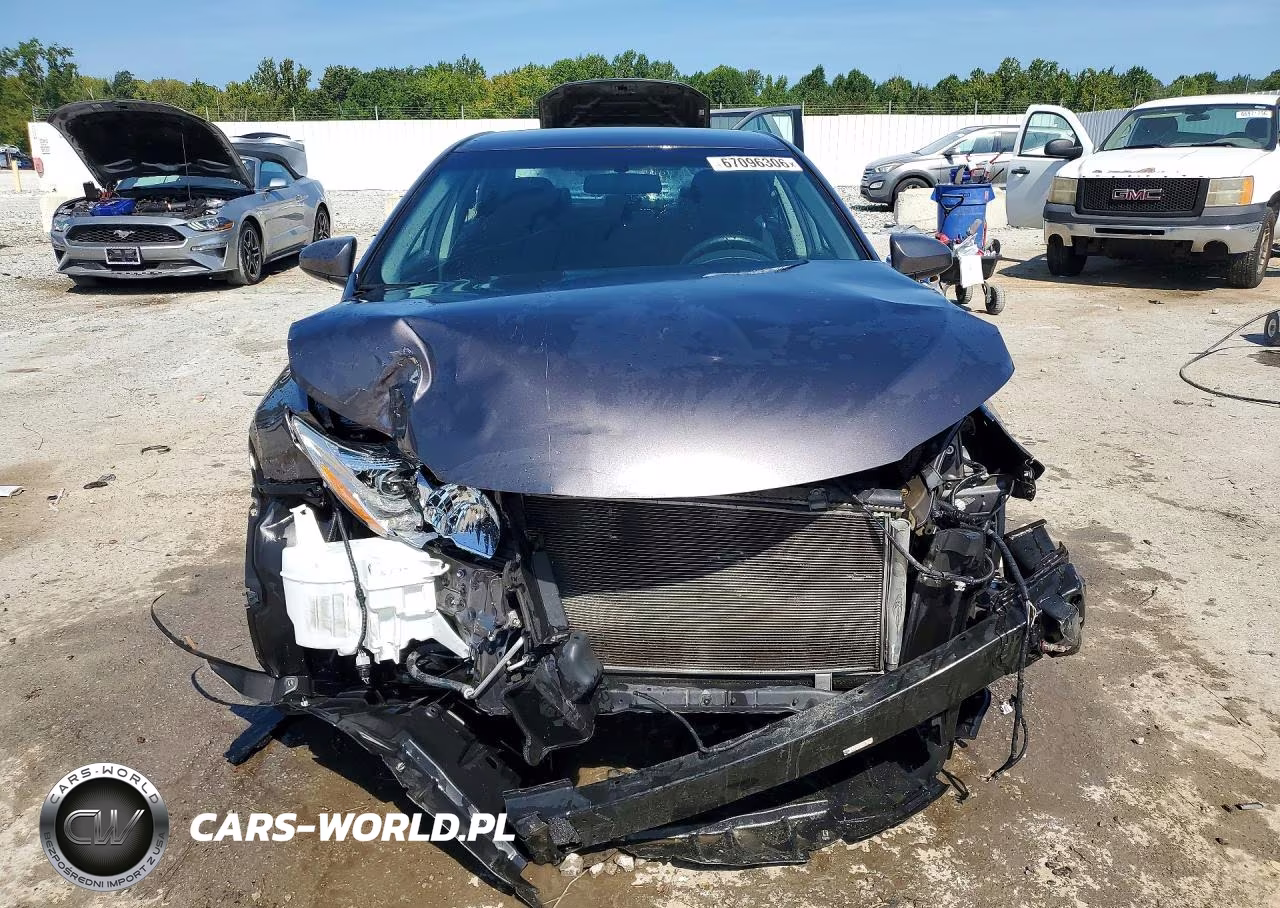 2017 Toyota Camry Le VIN:4T1BF1FK4HU444195 - 5