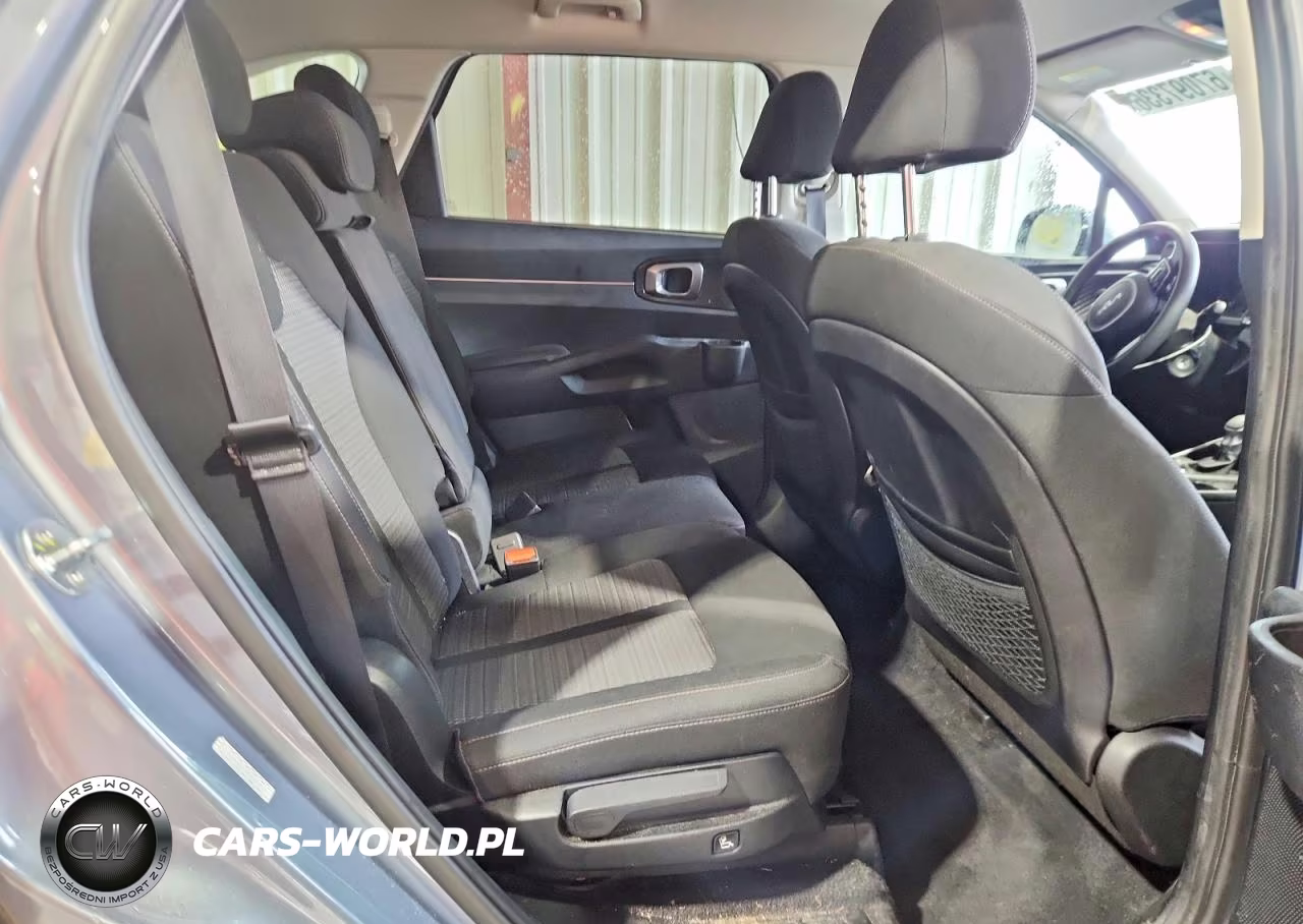 2022 Kia Sorento Lx VIN:5XYRG4LC6NG114148 - 11
