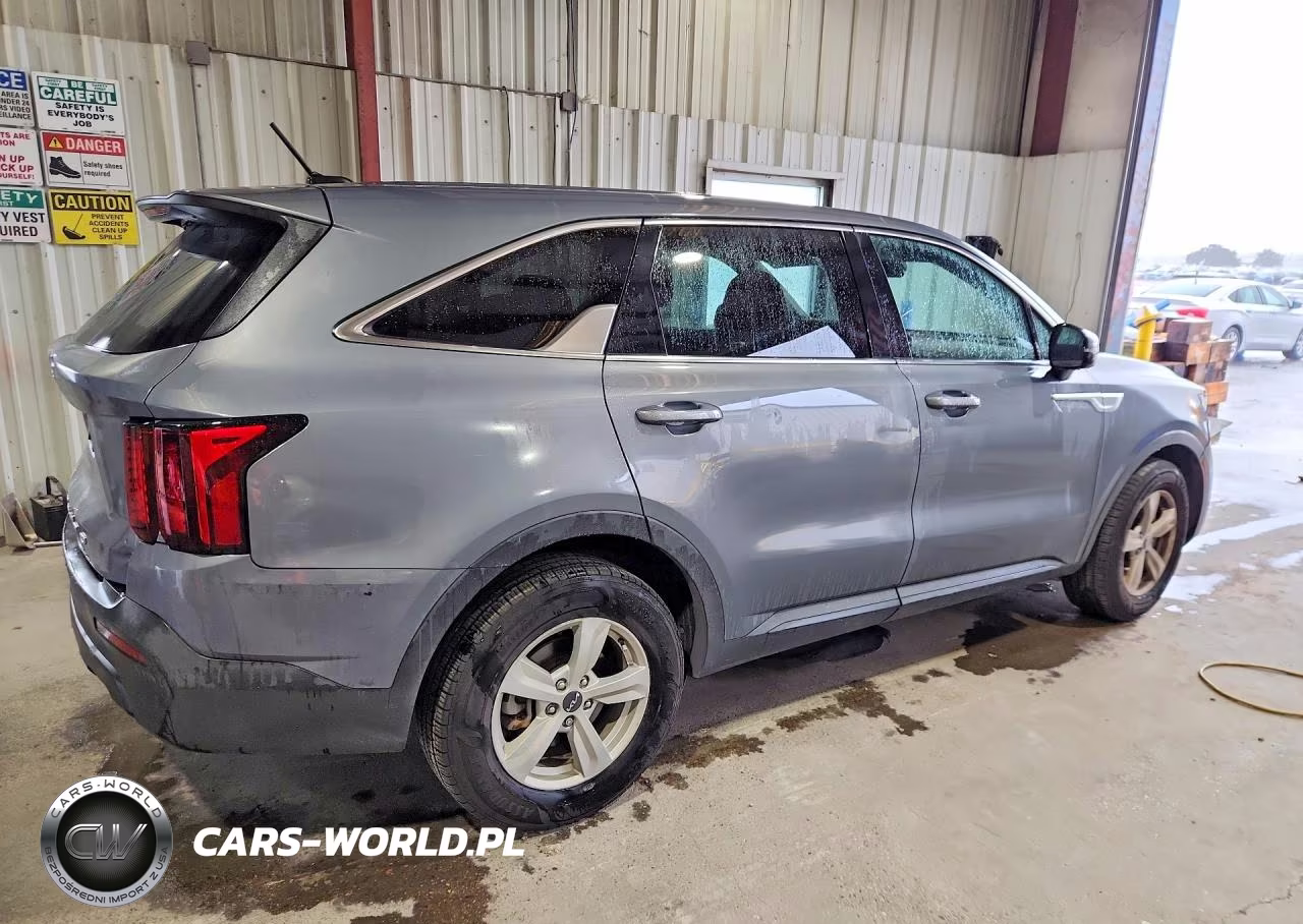2022 Kia Sorento Lx VIN:5XYRG4LC6NG114148 - 3