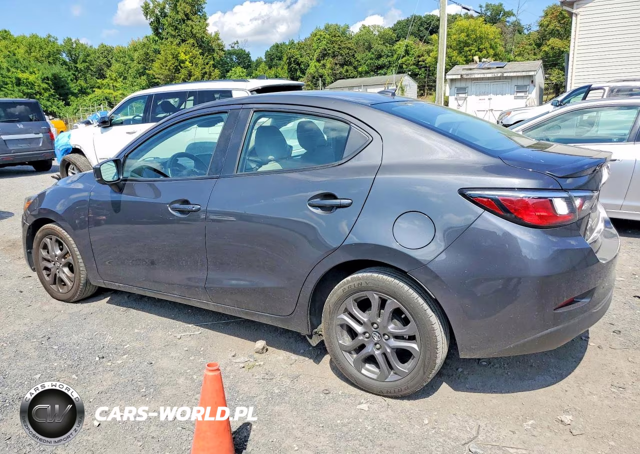 2019 Toyota Yaris Le VIN:3MYDLBYV6KY511355 - 2