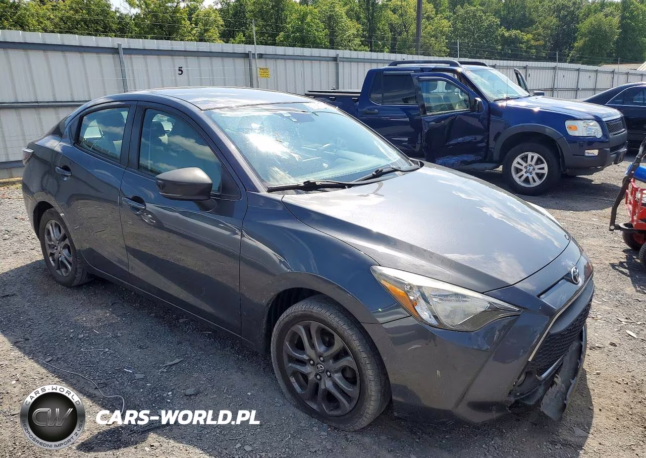2019 Toyota Yaris Le VIN:3MYDLBYV6KY511355 - 4