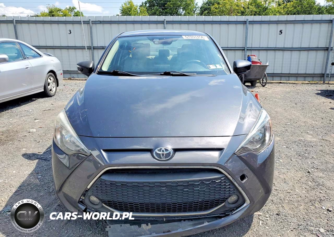 2019 Toyota Yaris Le VIN:3MYDLBYV6KY511355 - 5
