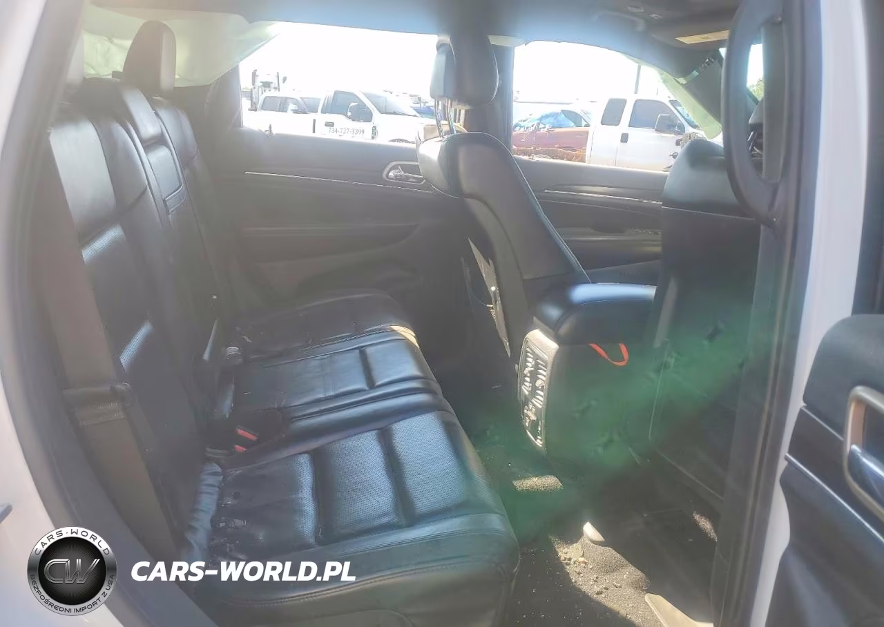 2021 Jeep Grand Cherokee Limited 4X4 VIN:1C4RJFBG9MC665372 - 11