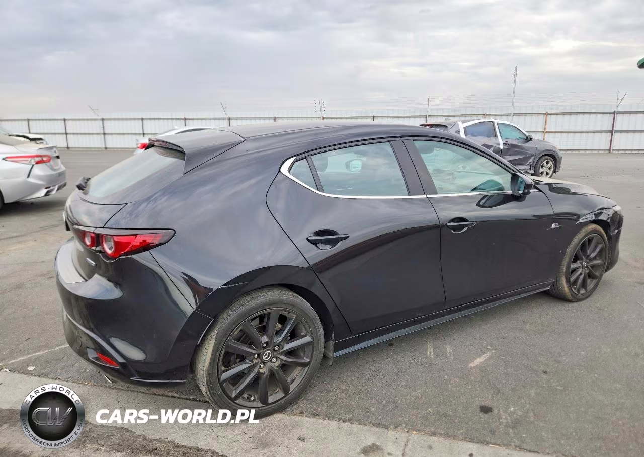 2024 Mazda 3 Select Sport VIN:JM1BPAKM9R1700049 - 3