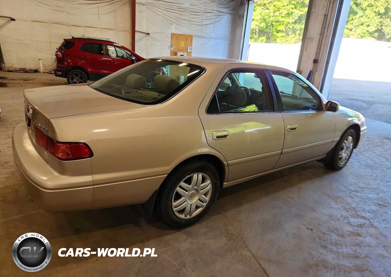 2001 Toyota Camry Ce VIN:4T1BG28K51U098437 - 3