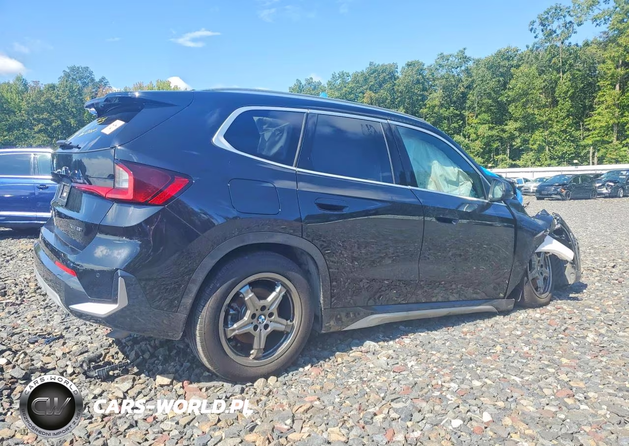 2026 BMW X1 xDrive28I VIN:WBX73EF05T5471484 - 3