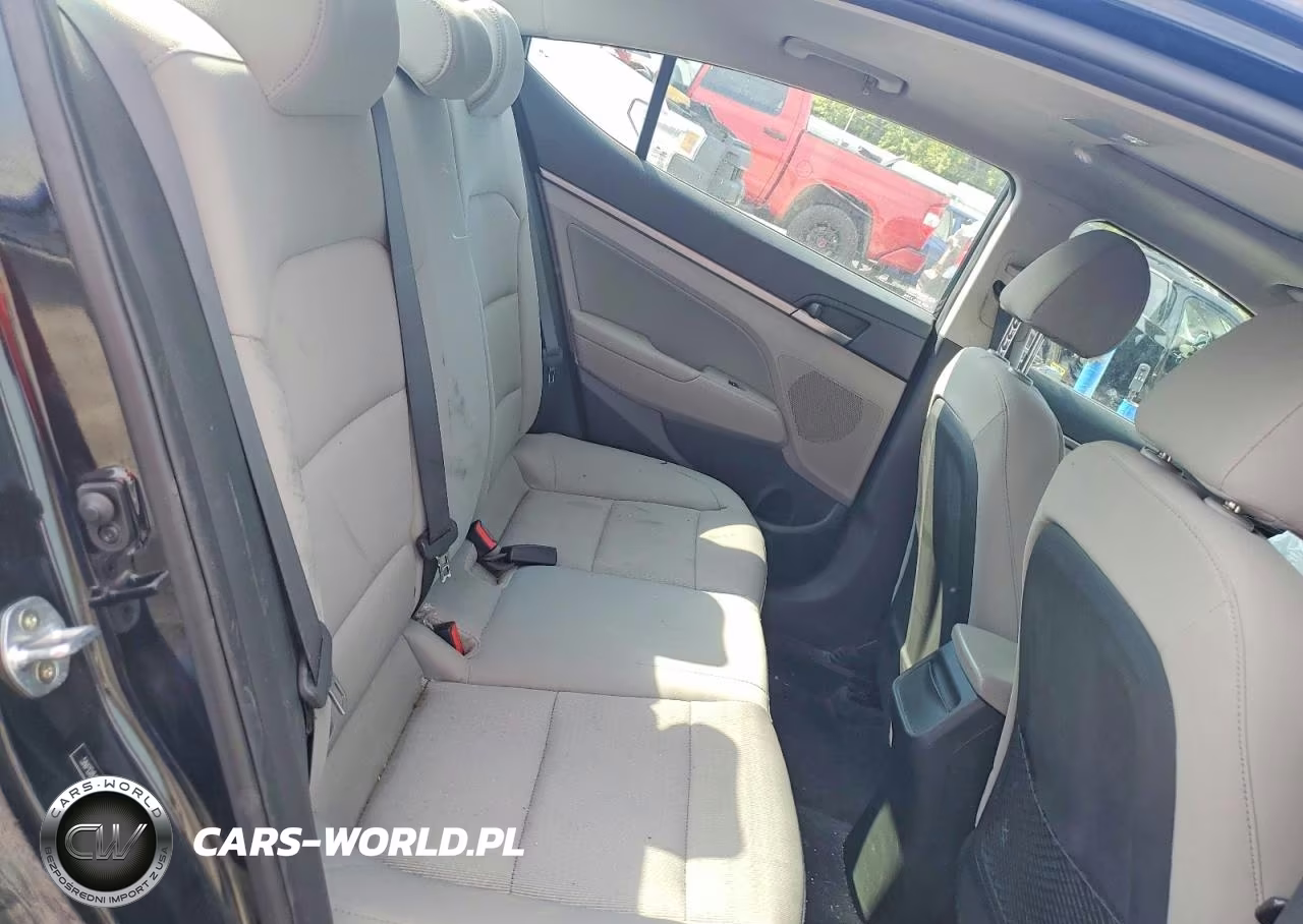 2018 Hyundai Elantra Value Edition VIN:5NPD84LF6JH274289 - 10