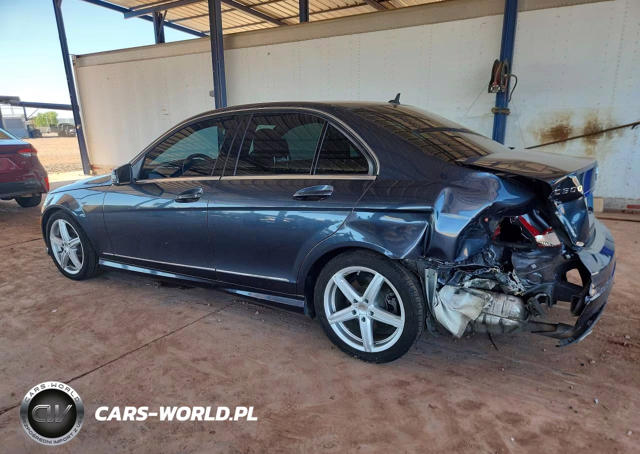 2010 Mercedes-Benz C 300 VIN:WDDGF5EB7AR087144 - 2