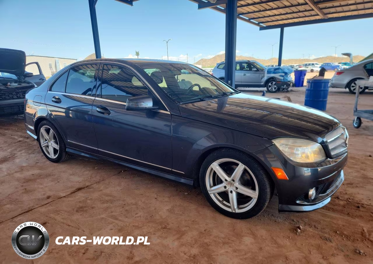 2010 Mercedes-Benz C 300 VIN:WDDGF5EB7AR087144 - 4