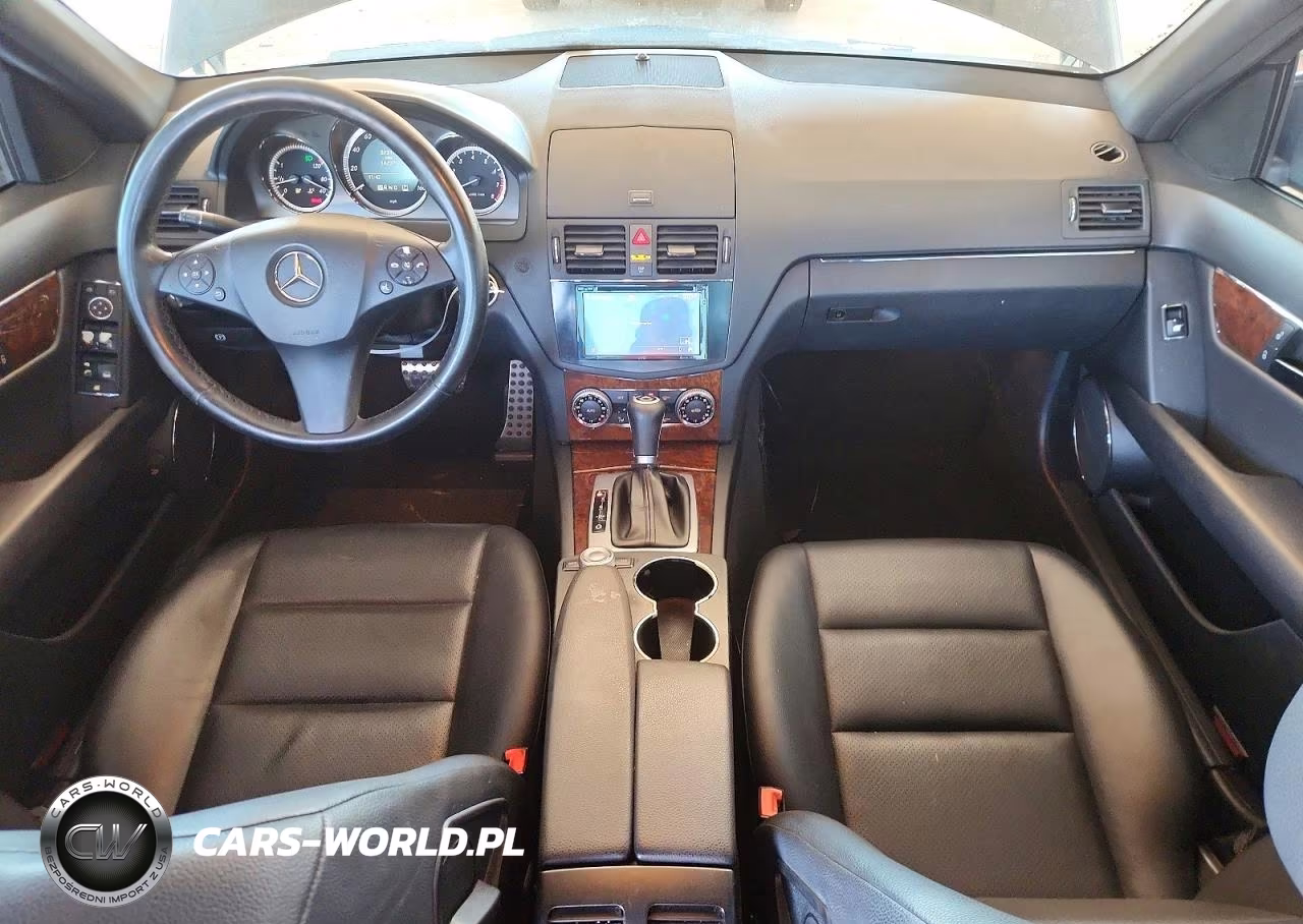 2010 Mercedes-Benz C 300 VIN:WDDGF5EB7AR087144 - 8