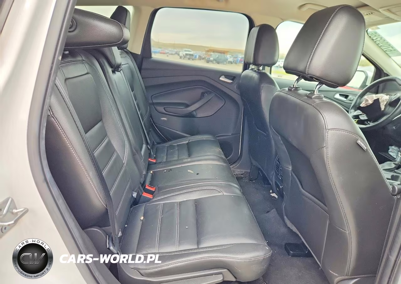 2017 Ford Escape Titanium VIN:1FMCU9J91HUB62576 - 10