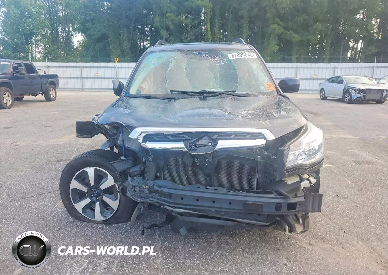 2018 Subaru Forester 2.5I Premium VIN:JF2SJAEC8JH573957 - 5