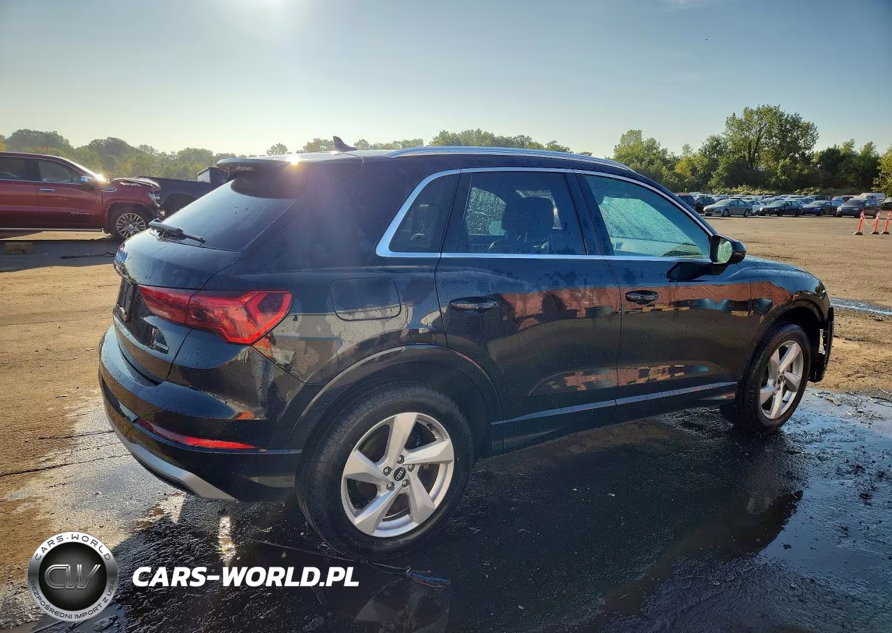 2021 Audi Q3 Premium 40 VIN:WA1AUCF39M1062471 - 3
