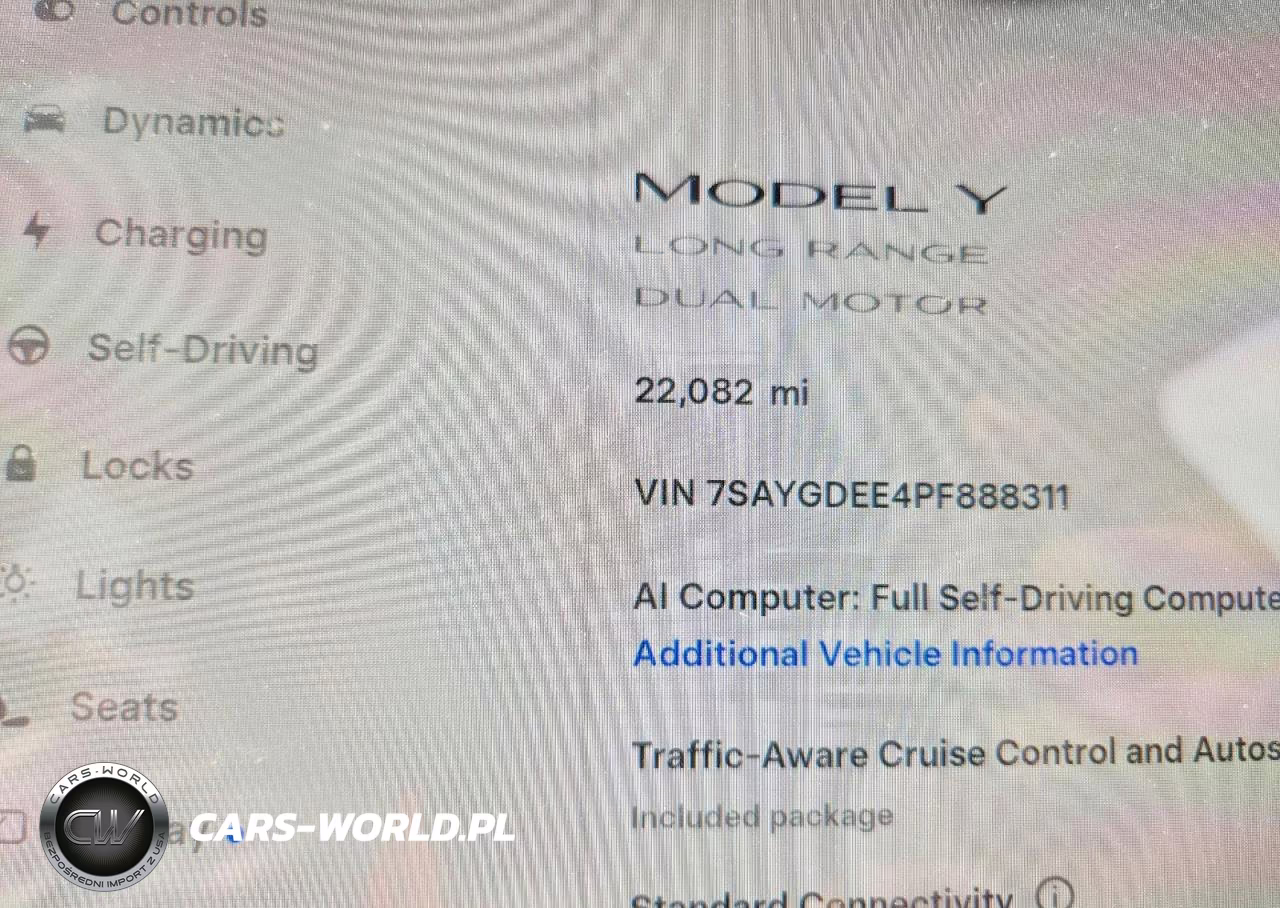 2023 Tesla Model Y VIN:7SAYGDEE4PF888311 - 9