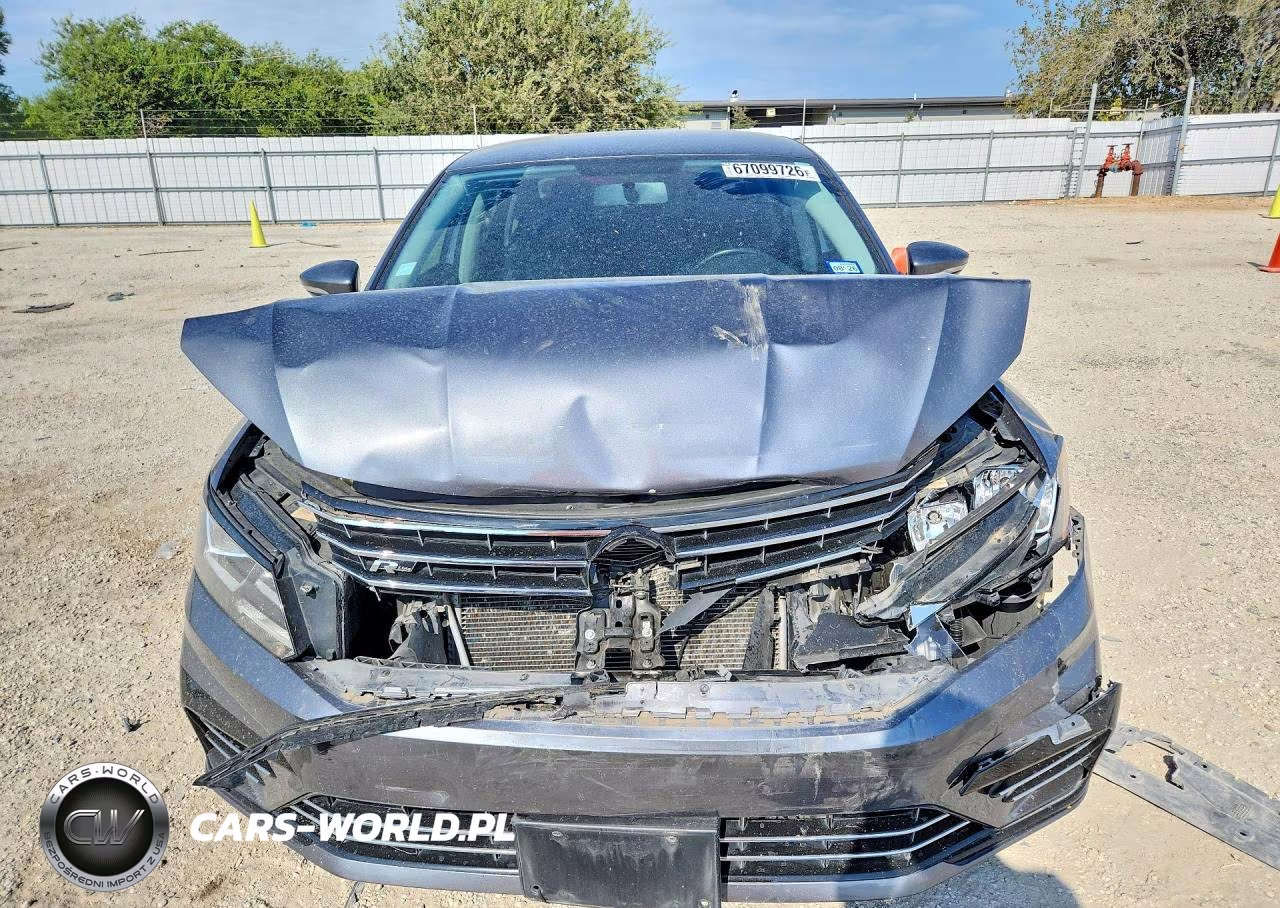 2018 Volkswagen Passat S VIN:1VWAA7A39JC009005 - 5
