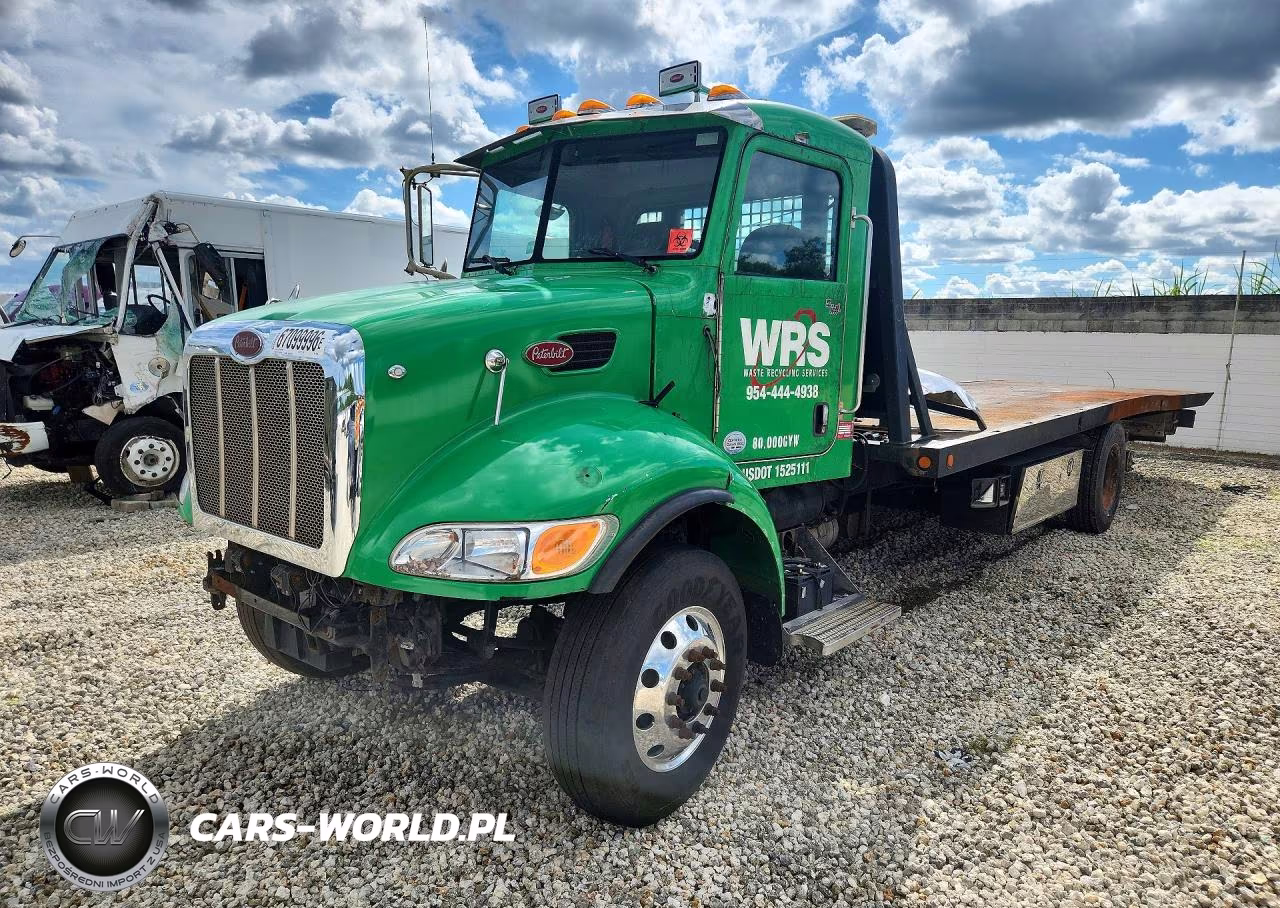 2014 Peterbilt 348 Rollback Tow Truck – zdjęcie 1 z 12