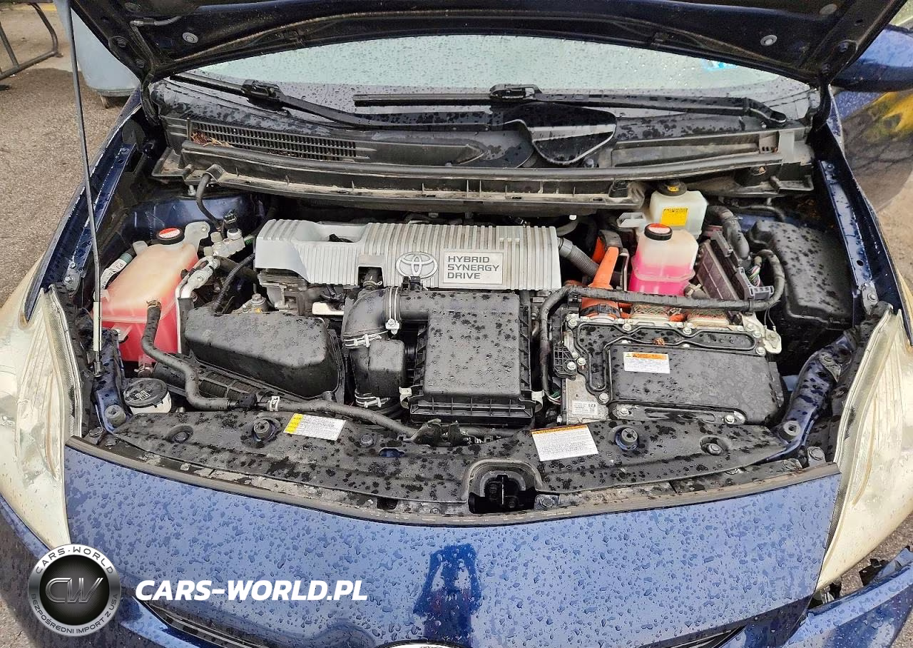 2015 Toyota Prius Two VIN:JTDKN3DU4F1967545 - 11