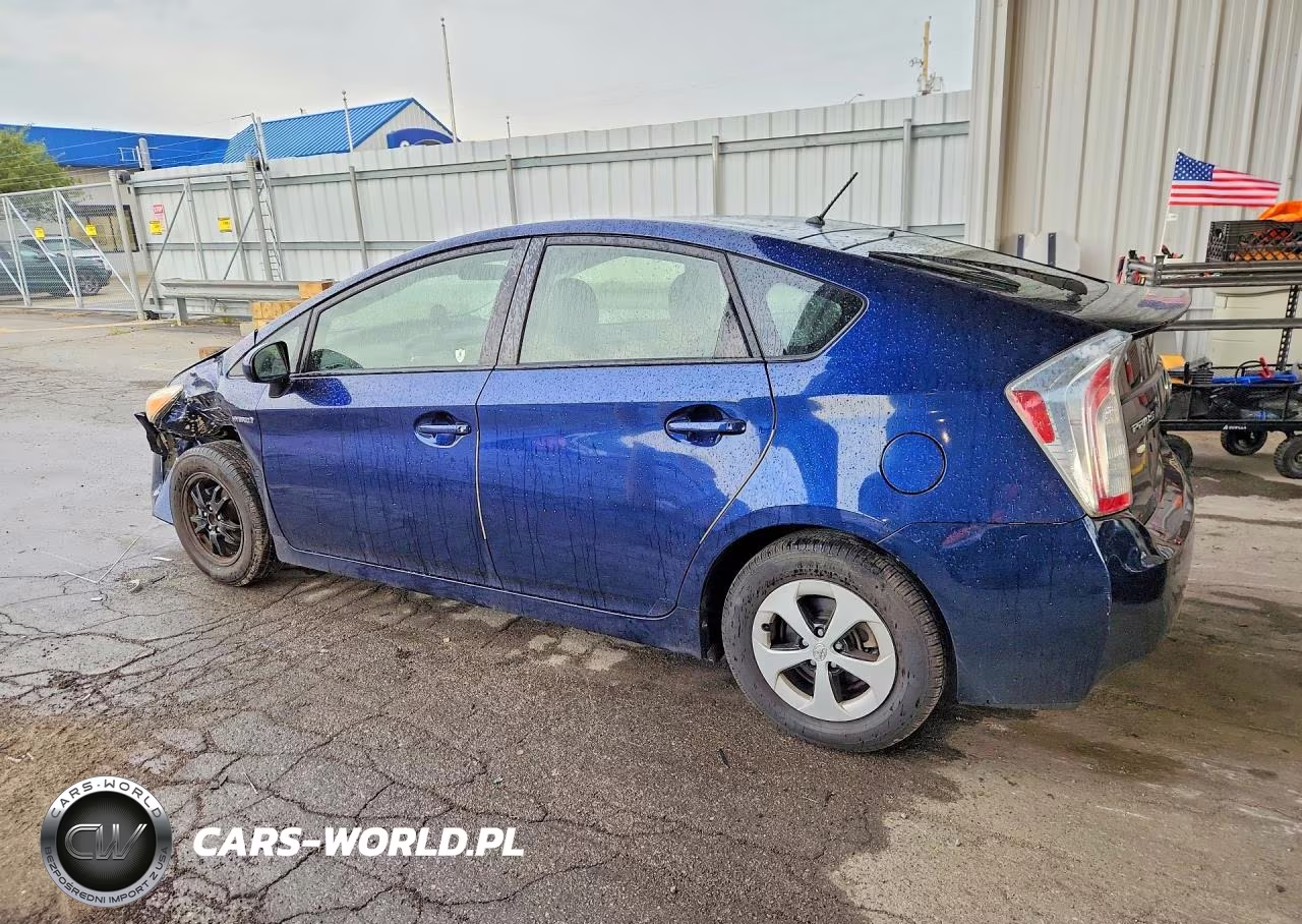 2015 Toyota Prius Two VIN:JTDKN3DU4F1967545 - 2