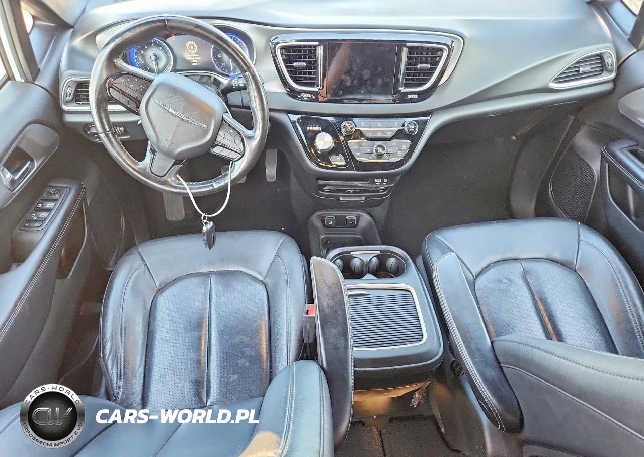 2019 Chrysler Pacifica Touring L Plus VIN:2C4RC1EGXKR613990 - 8