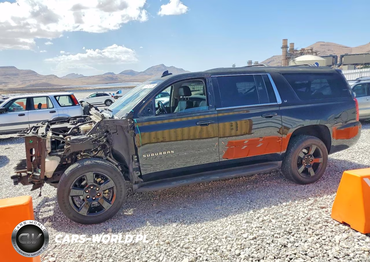 2018 Chevrolet Subrban VIN:1GNSKHKCXJR105982 - 1