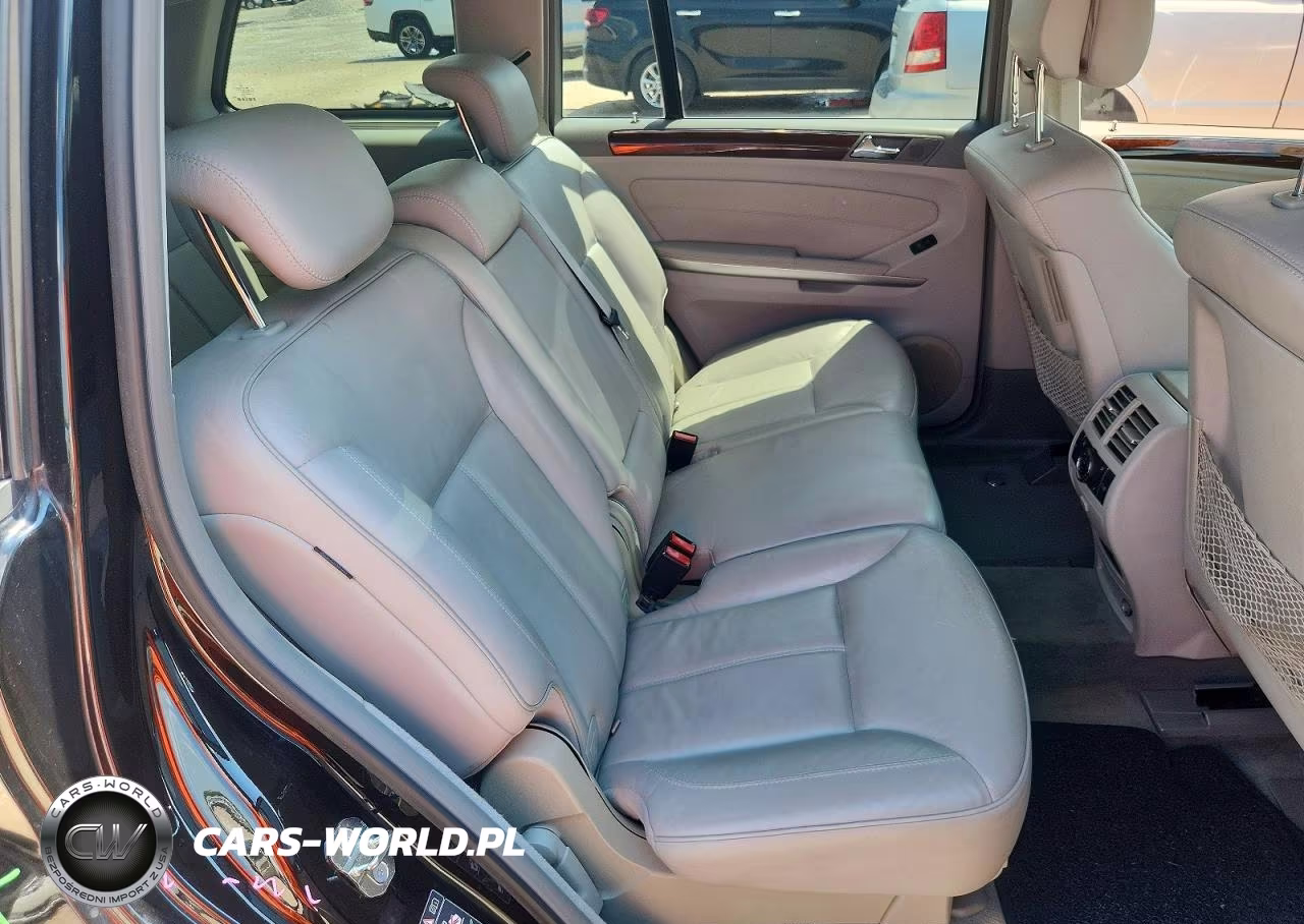 2010 Mercedes-Benz Gl 550 4Matic VIN:4JGBF8GE4AA597300 - 11