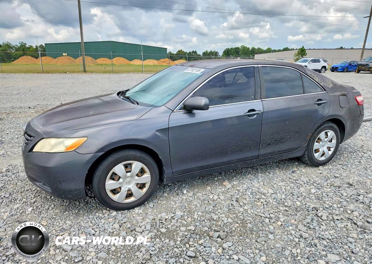 2009 Toyota Camry Le – zdjęcie 1 z 12