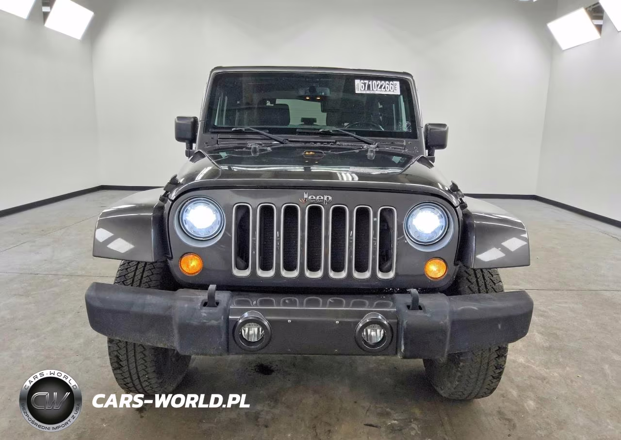 2017 Jeep Wrangler Sahara VIN:1C4AJWBG6HL505114 - 5