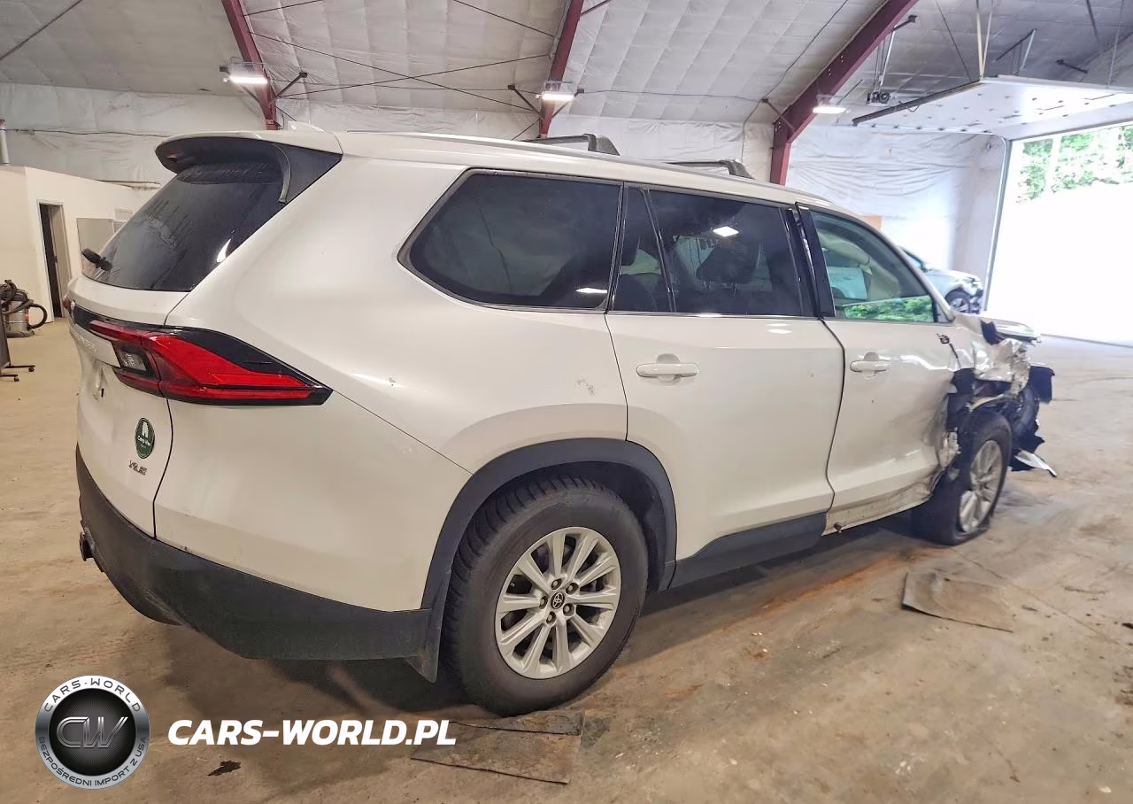 2024 Toyota Grand Highlander Hybrid Xle VIN:5TDACAB58RS022011 - 3