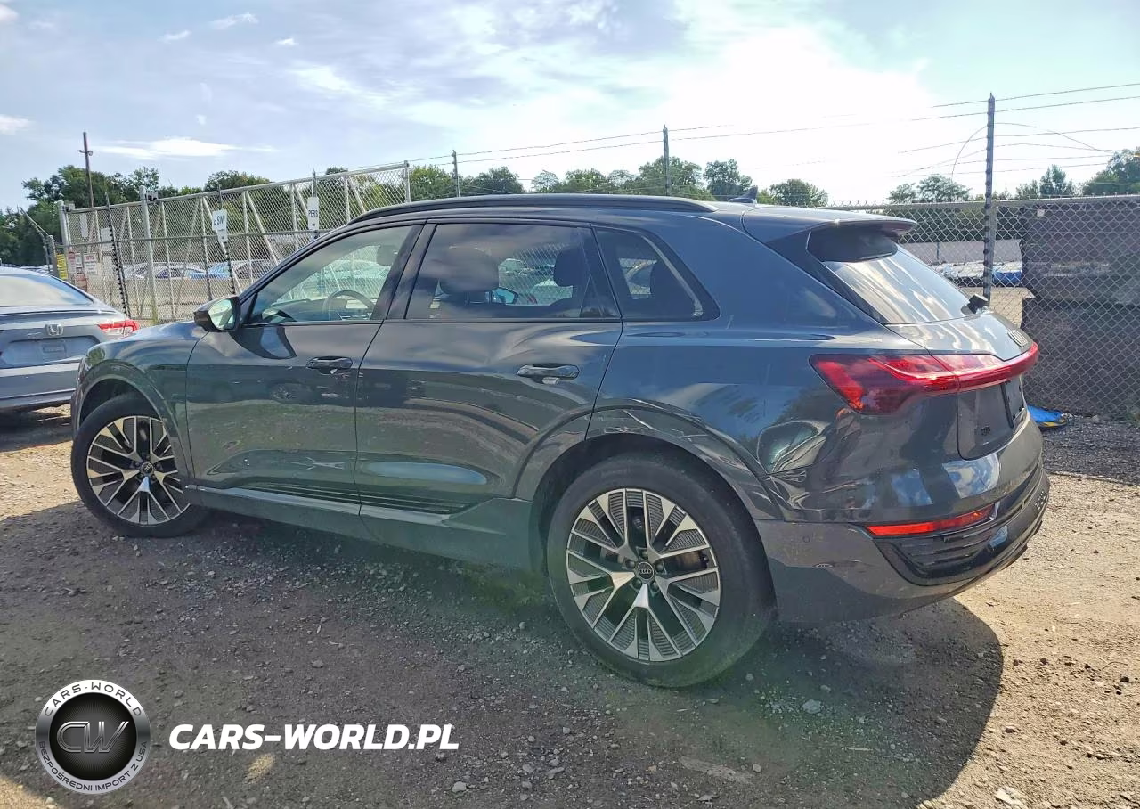 2024 Audi Q8 E-Tron Prestige VIN:WA16ABGE5RB007672 - 2