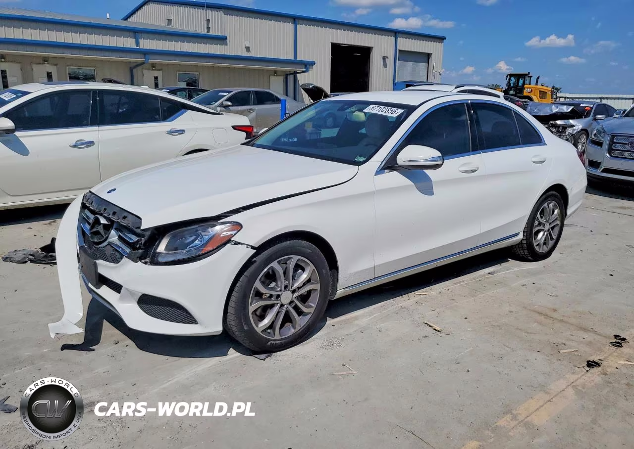 2015 Mercedes-Benz C 300 4Matic – zdjęcie 1 z 12