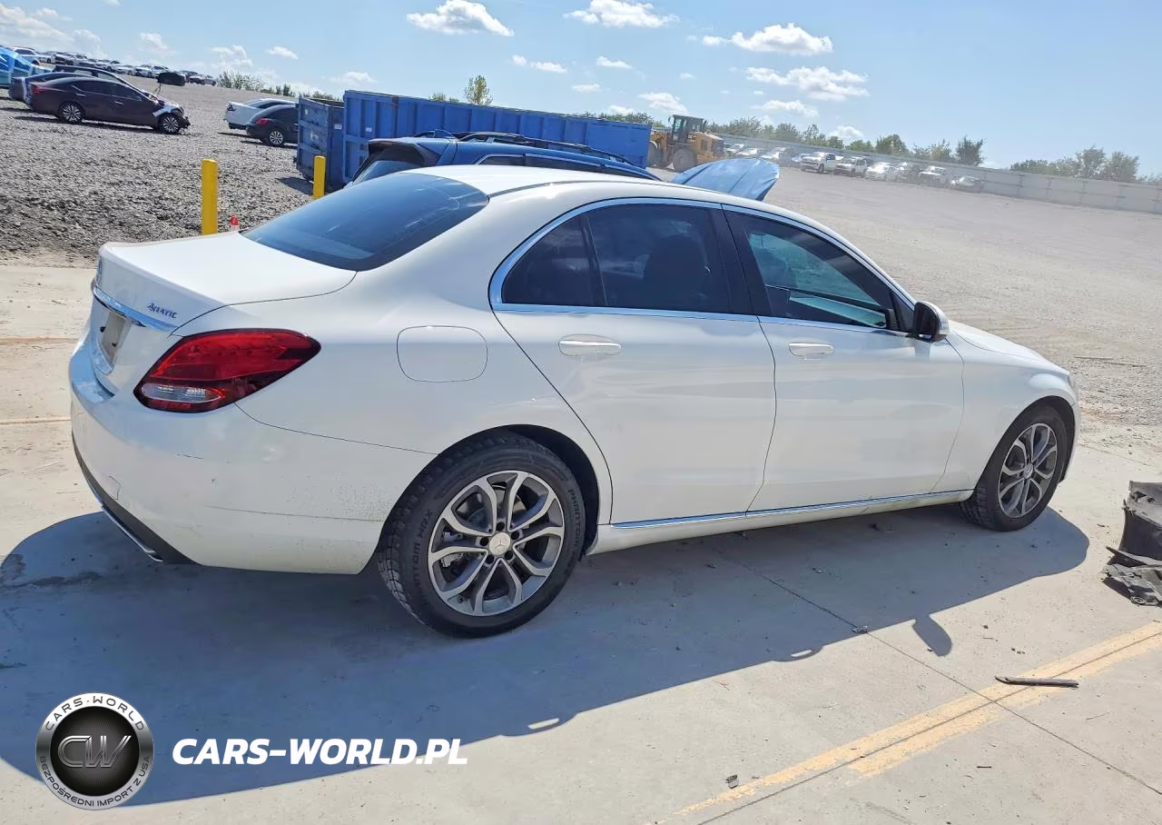 2015 Mercedes-Benz C 300 4Matic VIN:55SWF4KB6FU071310 - 3