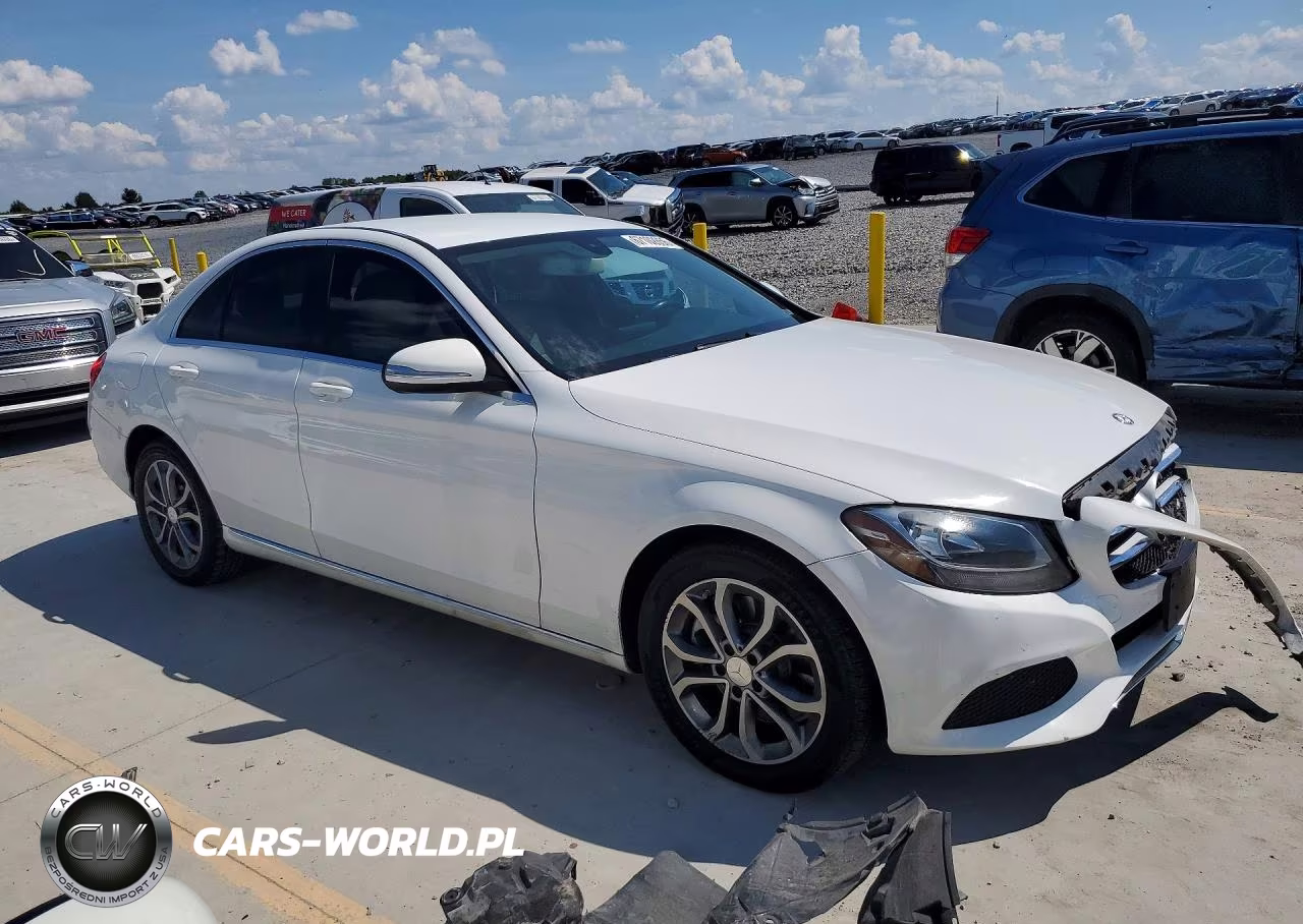 2015 Mercedes-Benz C 300 4Matic VIN:55SWF4KB6FU071310 - 4