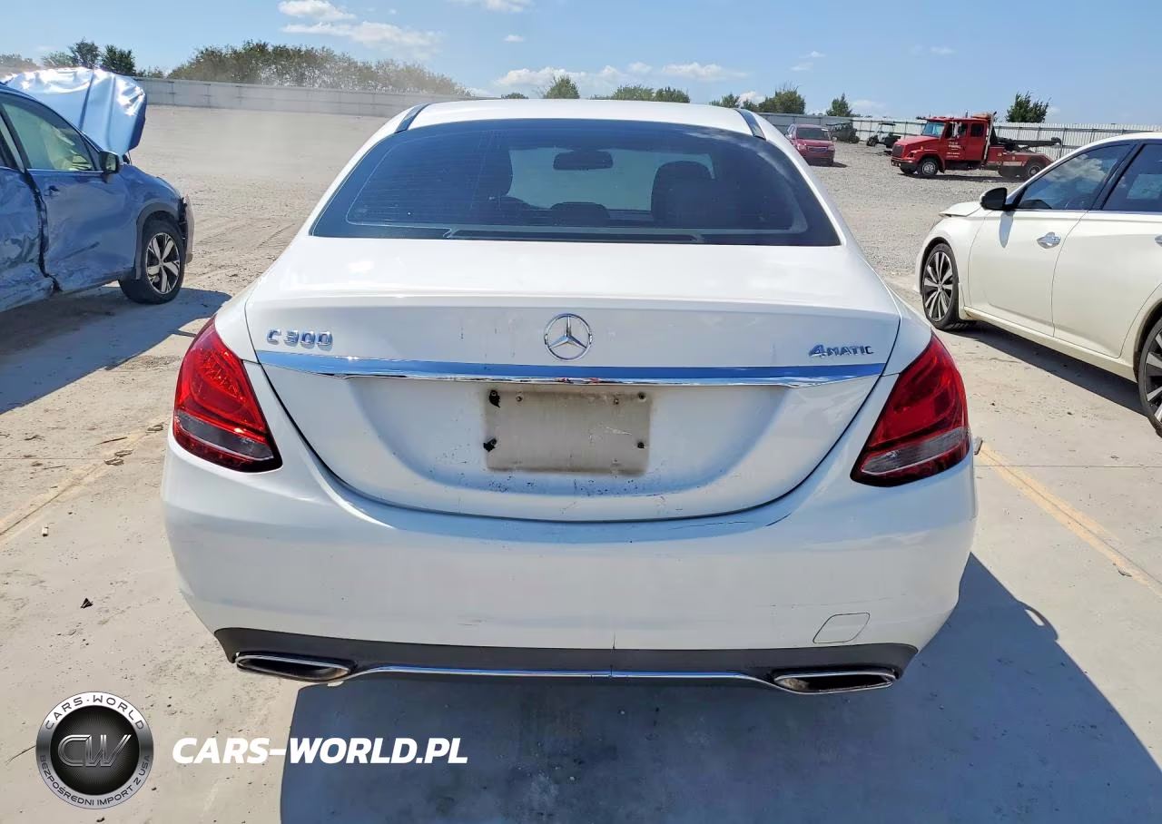 2015 Mercedes-Benz C 300 4Matic VIN:55SWF4KB6FU071310 - 6