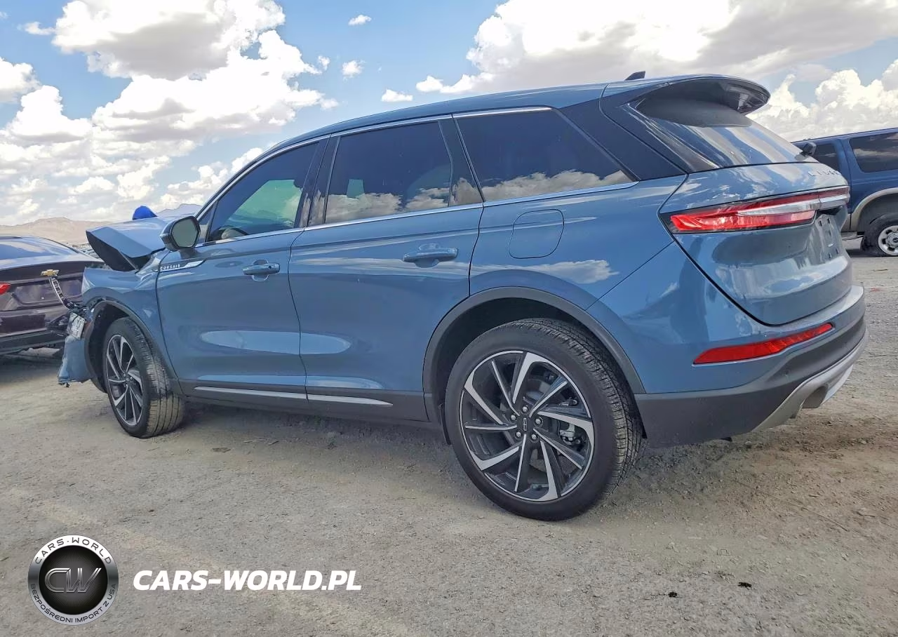2025 Lincoln Corsair Reserve VIN:5LMCJ2CA8SUL04529 - 2