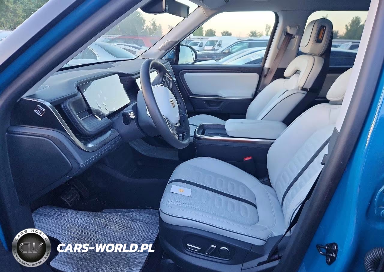 2026 Rivian R1S Adventure VIN:7PDSGCBAXTN084209 - 7