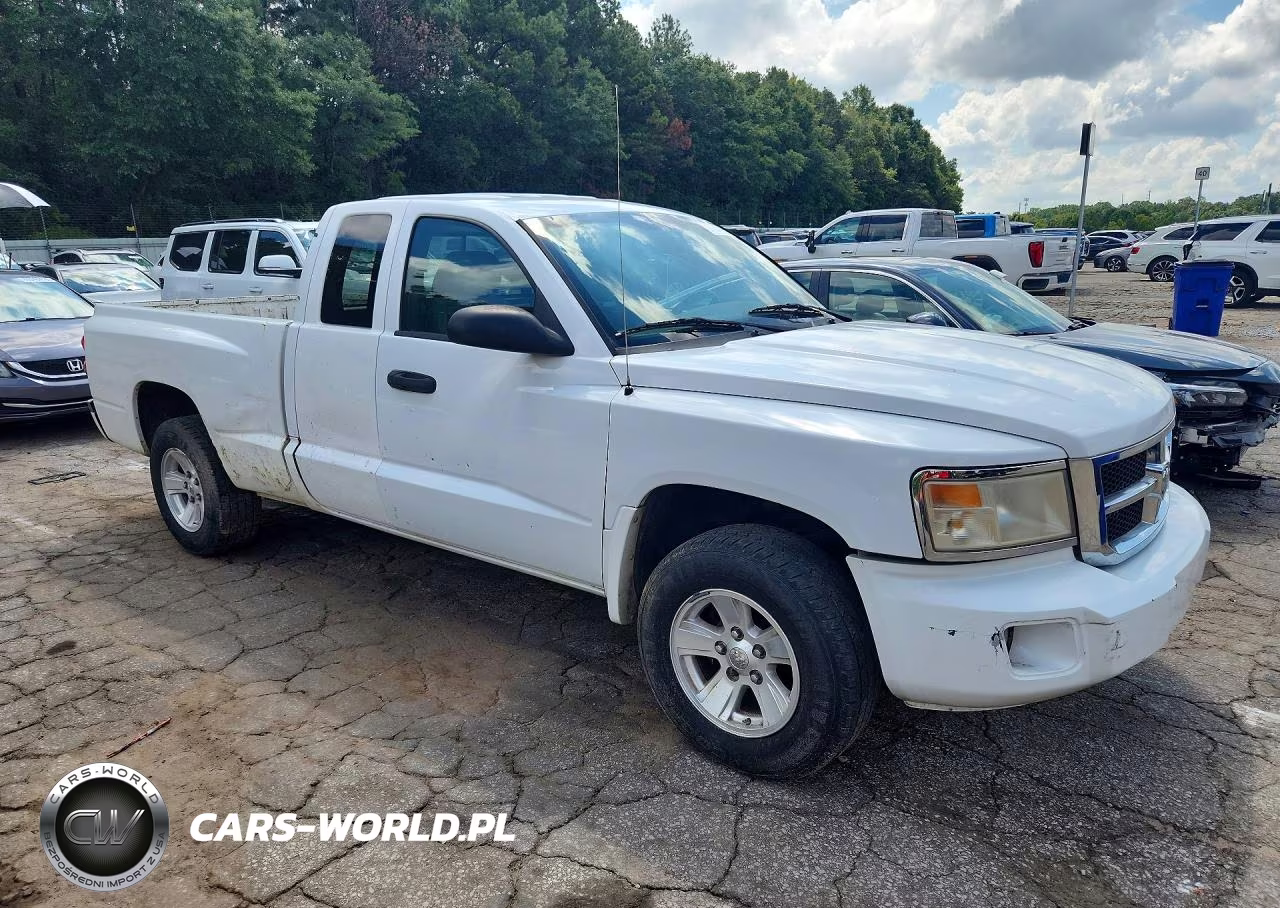 2008 Dodge Dakota Slt VIN:1D3HE42K28S611360 - 4