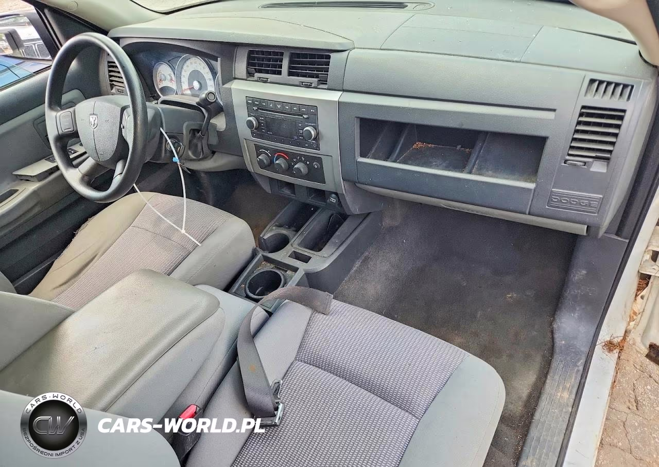 2008 Dodge Dakota Slt VIN:1D3HE42K28S611360 - 8