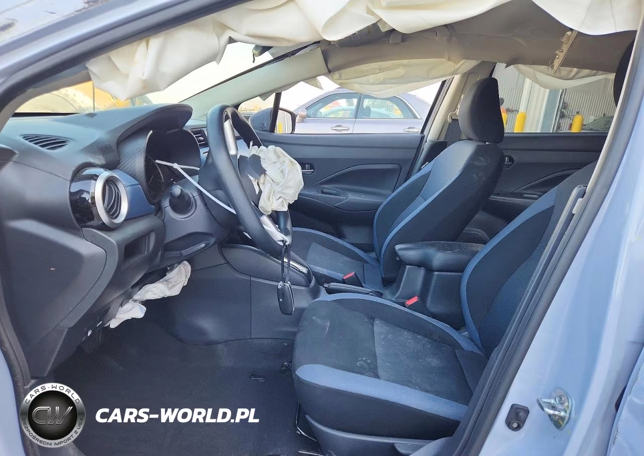 2025 Nissan Versa Sv VIN:3N1CN8EV5SL885628 - 7
