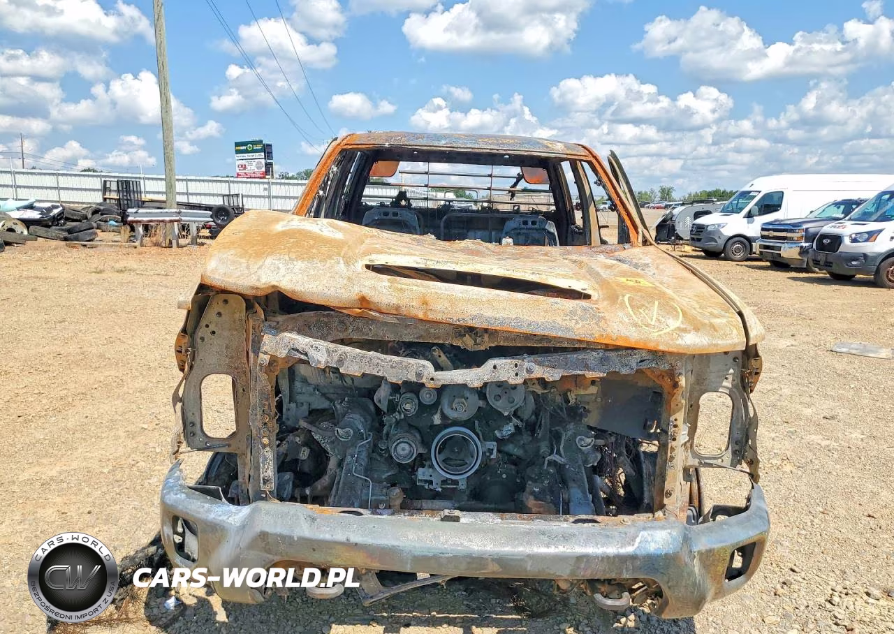 2024 Chevrolet Silverado K3500 VIN:1GB4YSE75RF152463 - 5